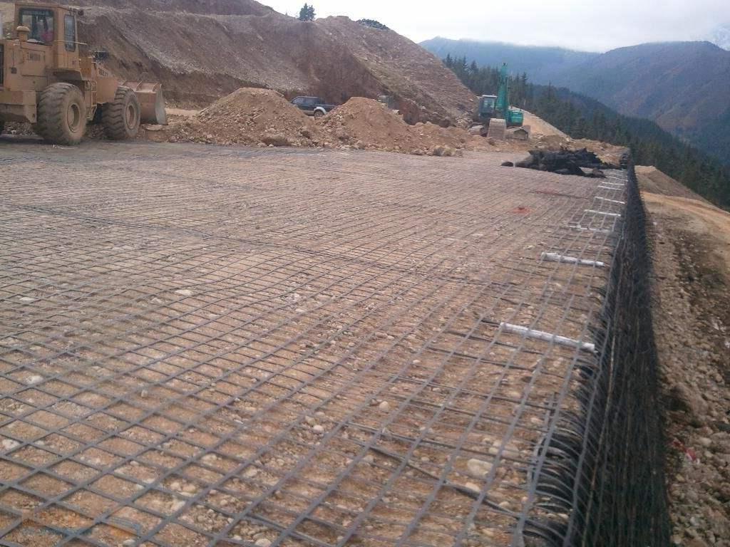 ���ϸ��ʩ���D��